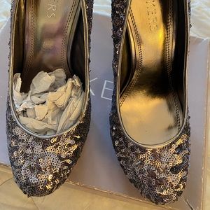 Bakers! Pewter Sequin size 7 1/2 pumps. Only worn twice. Like New!